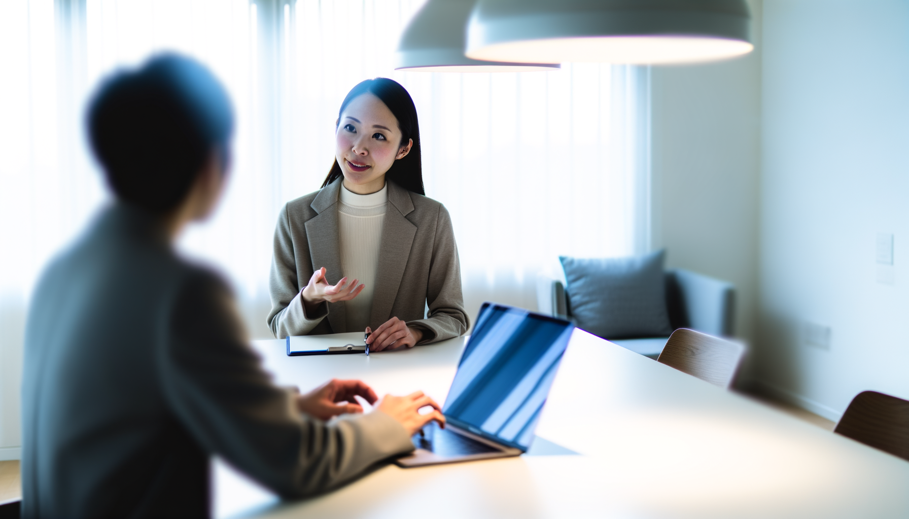 結果を出してるのに社内評価が低い理由とは?報連相軽視の心理を解明